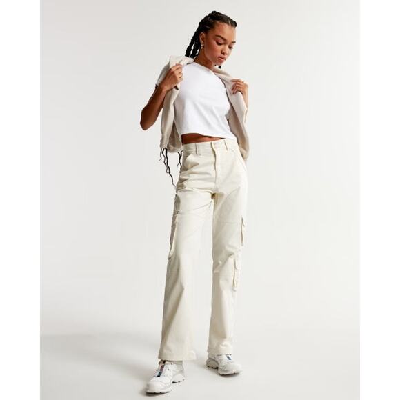 Abercrombie & Fitch Curve Love Relaxed Cargo Pant - 24 Short - Picture 7 of 7